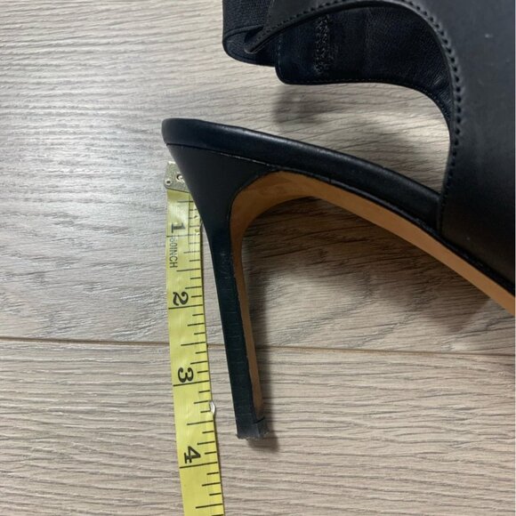 Manolo Blahnik Black Leather Slingback Sandals - Picture 13 of 14